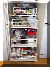 Built-In Pull Out Shelf.jpg (79168 bytes)